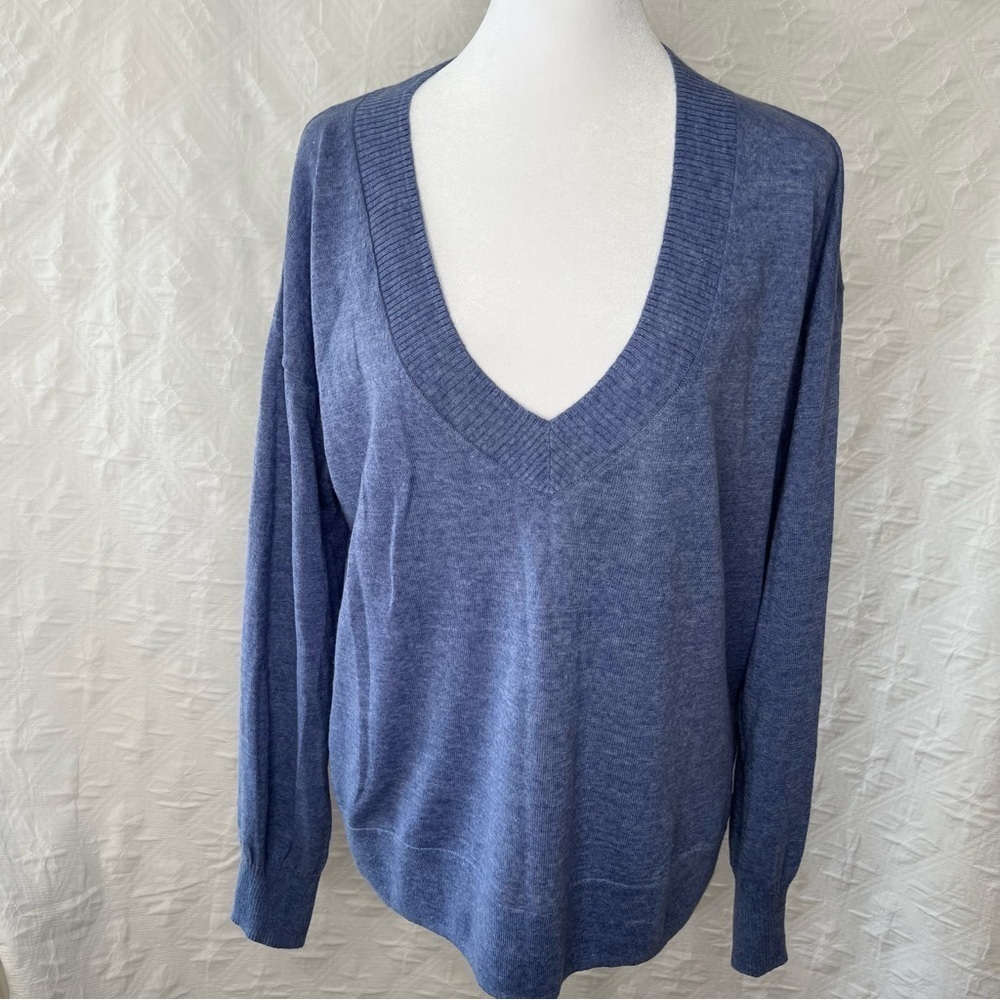 ! Gap woman’s sweater